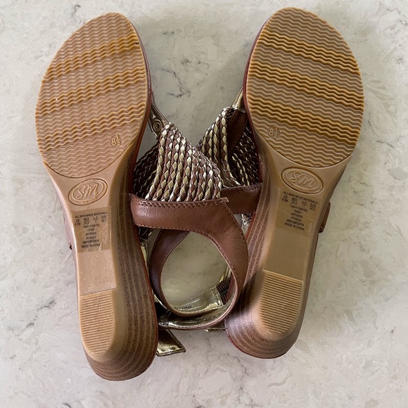 SM New York Sandals Open Toe With Back Strap Women’s Size 8 1/2 - Picture 4 of 5